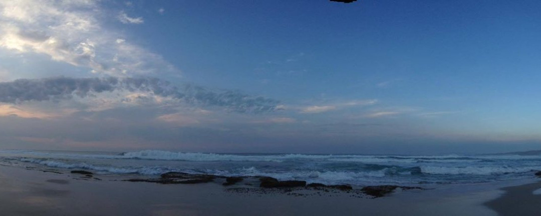 Lights Beach景点图片