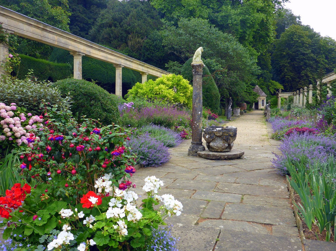 Iford Manor: The Peto Garden景点图片