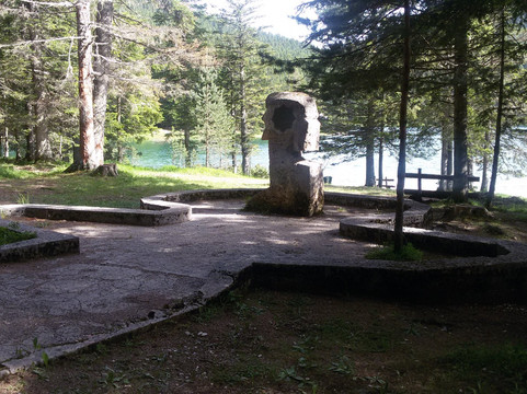 Monument to the Heroes and Partizans of World War II-Zabljak必去景点