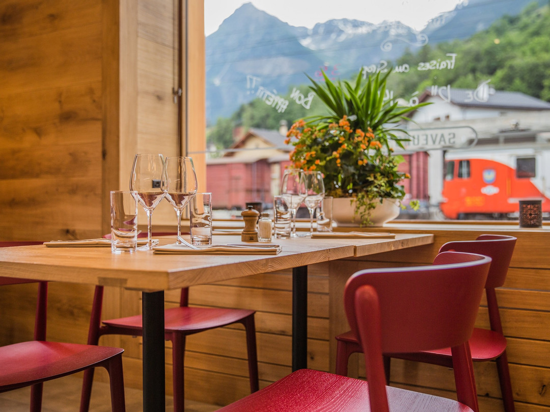Orsieres餐馆和美食-Quai de l’Ours Cafe-Restaurant