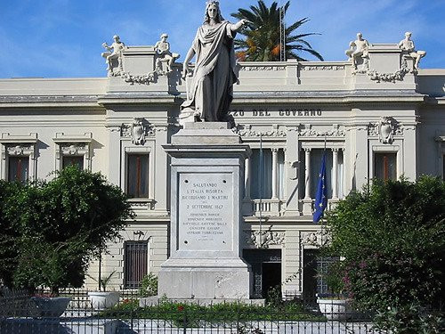 Palazzo della Prefettura景点图片