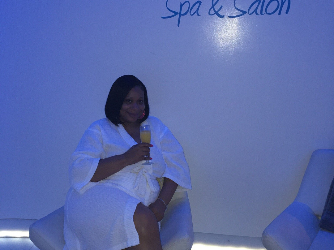 Aura Spa & Salon-里士满必去景点