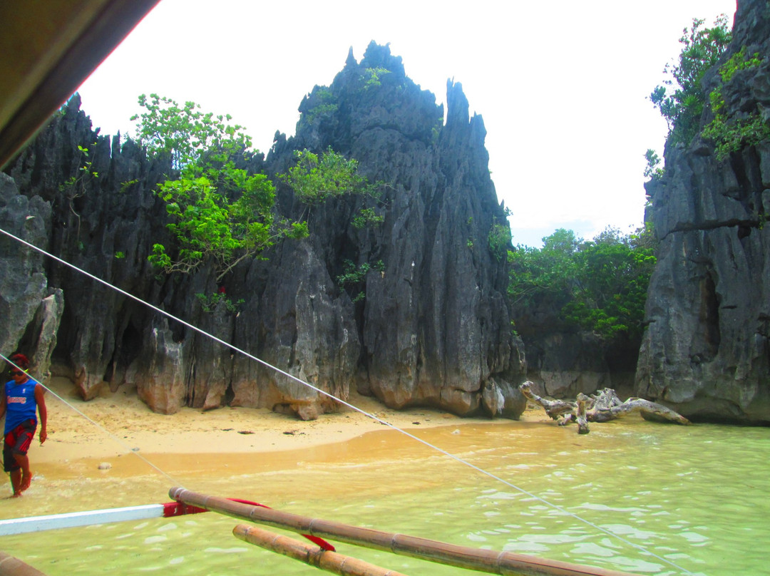 Cagbalinad Island-Caramoan必去景点