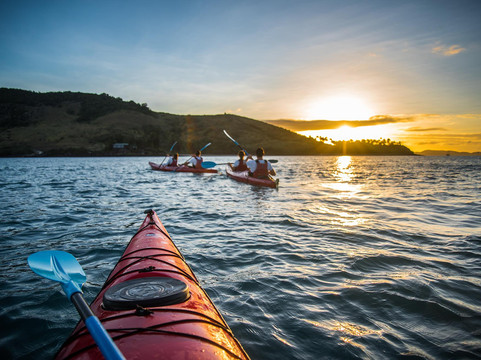Sea Kayak Adventure Paddle-汉密尔顿岛必去景点