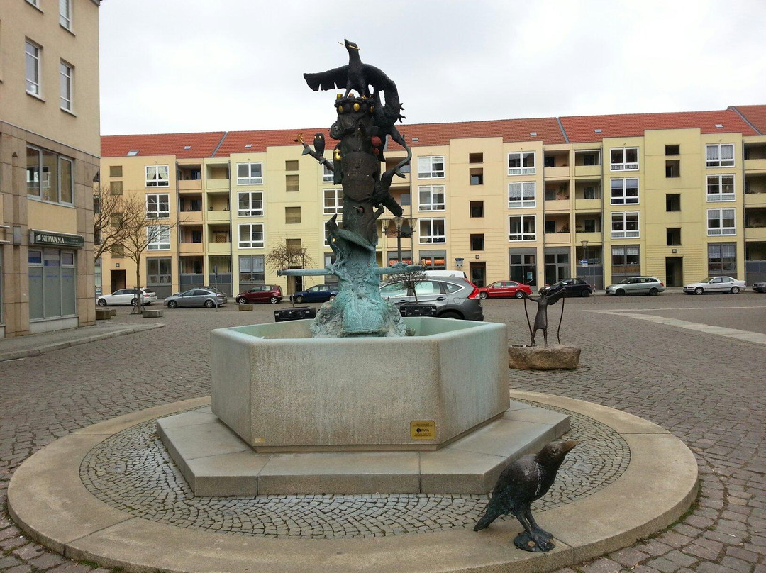Sieben-Raben-Brunnen景点图片