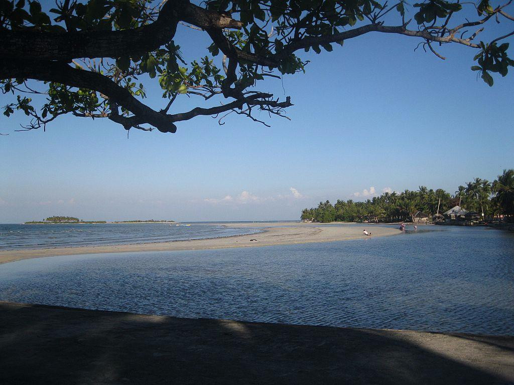 Tondol Beach景点图片