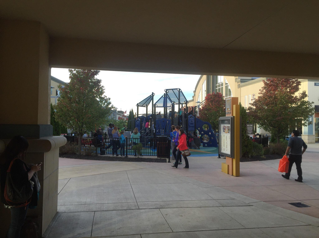 Cincinnati Premium Outlets-Monroe必去景点