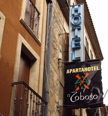 依特博索酒店主图