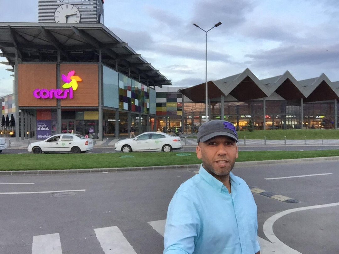Coresi Shopping Mall景点图片