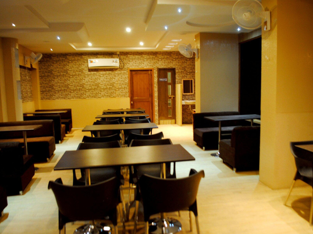 Hotel Ravi Residency主图