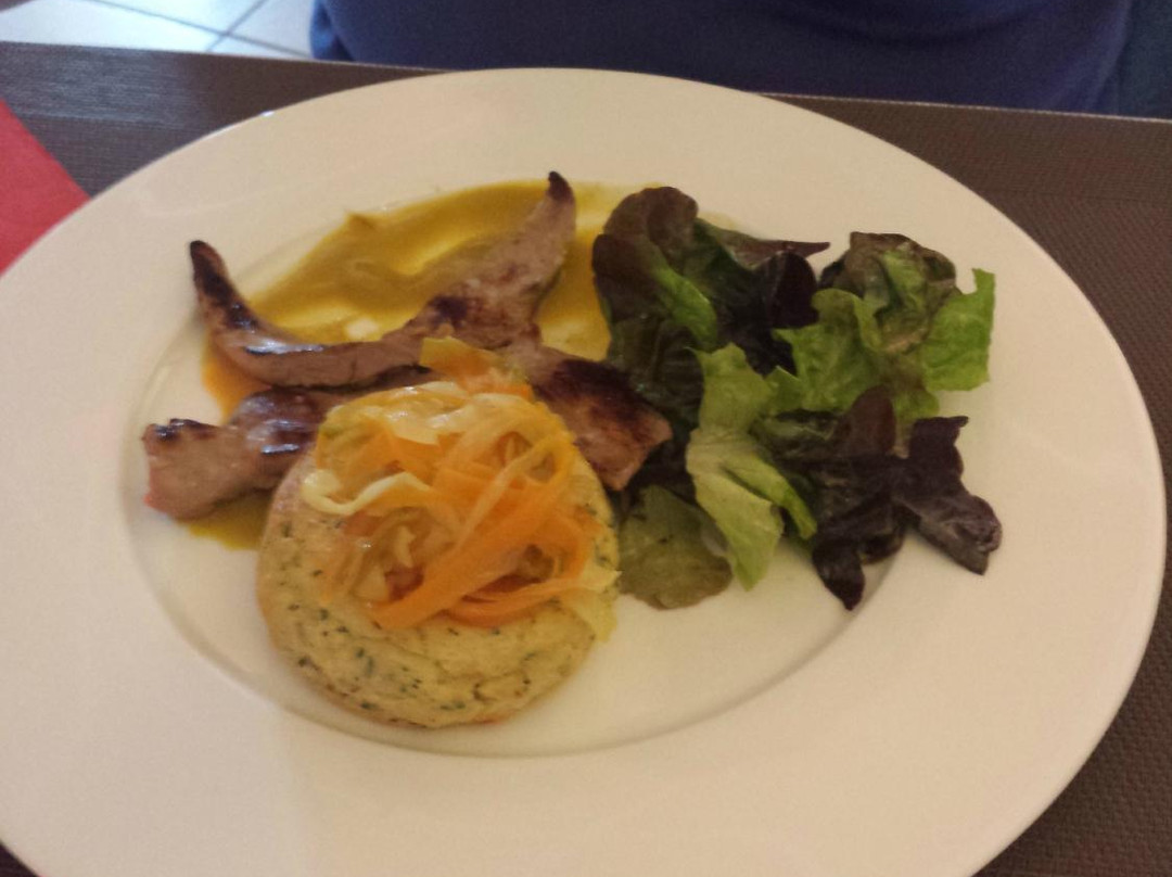 Saint-Pierre-Montlimart旅游攻略图片