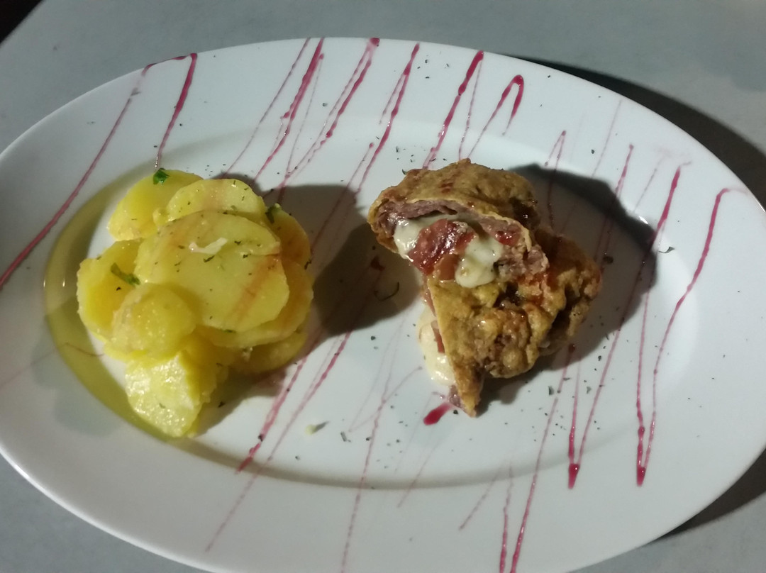 Las Calderas餐馆和美食-El Meson Suizo