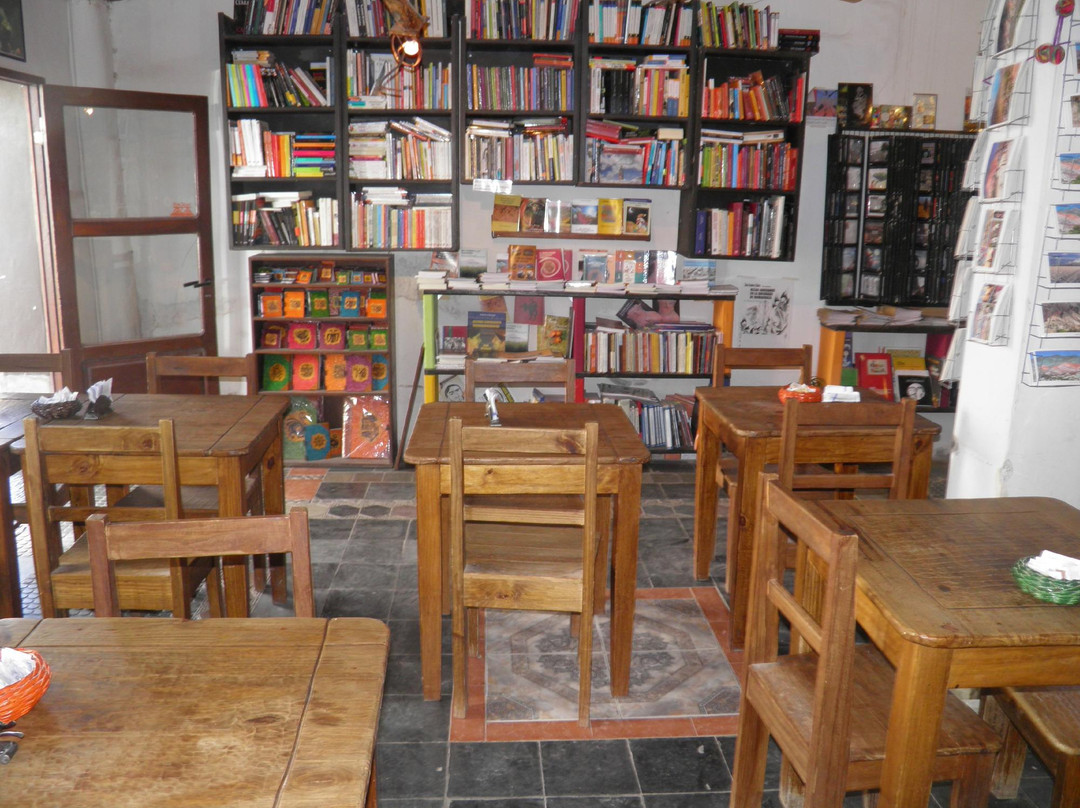 Punto y Coma Libros Café Musica景点图片