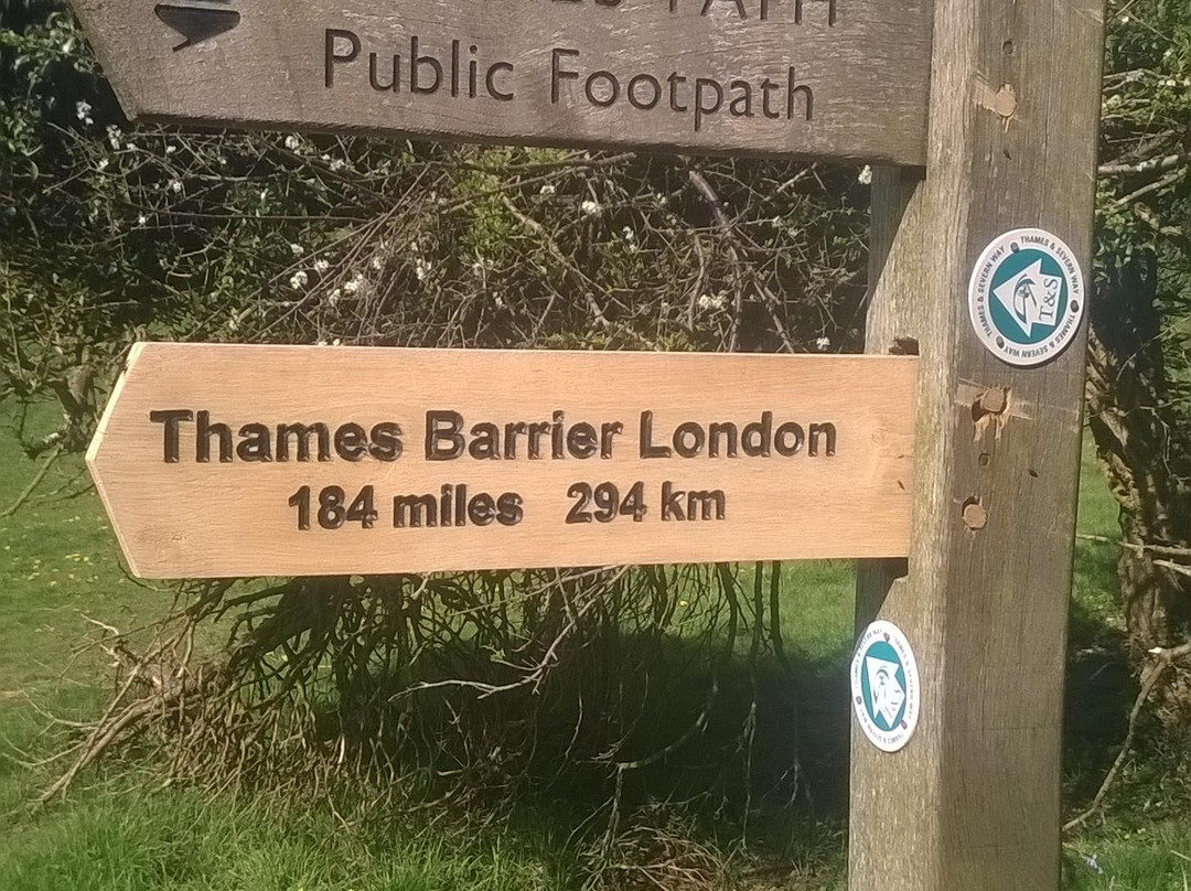 Thames Path National Trail景点图片