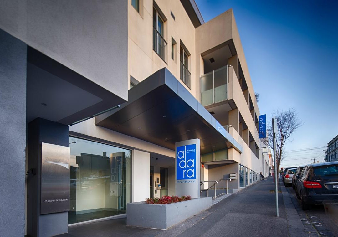 阿达拉里奇蒙德公寓主图