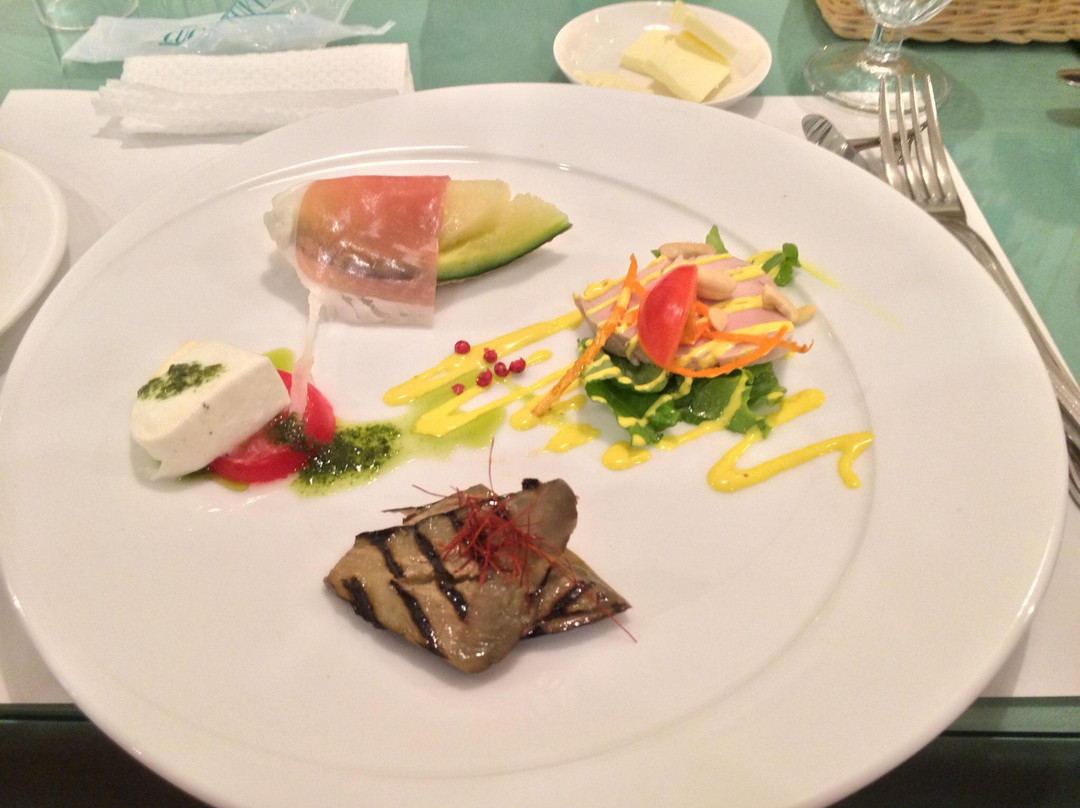 クチーナタケダ