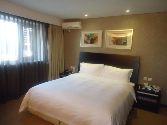 中奥凯富国际酒店主图