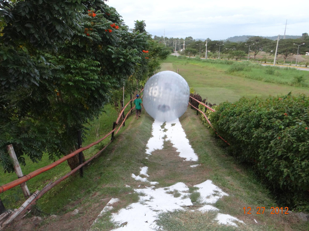 Davao Zorb Park景点图片