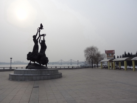 鸭绿江公园-丹东市必去景点