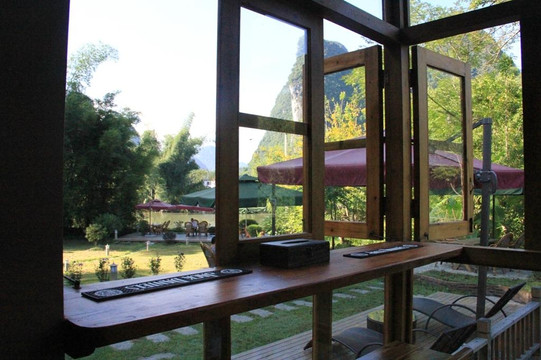 阳朔月舞度假酒店主图