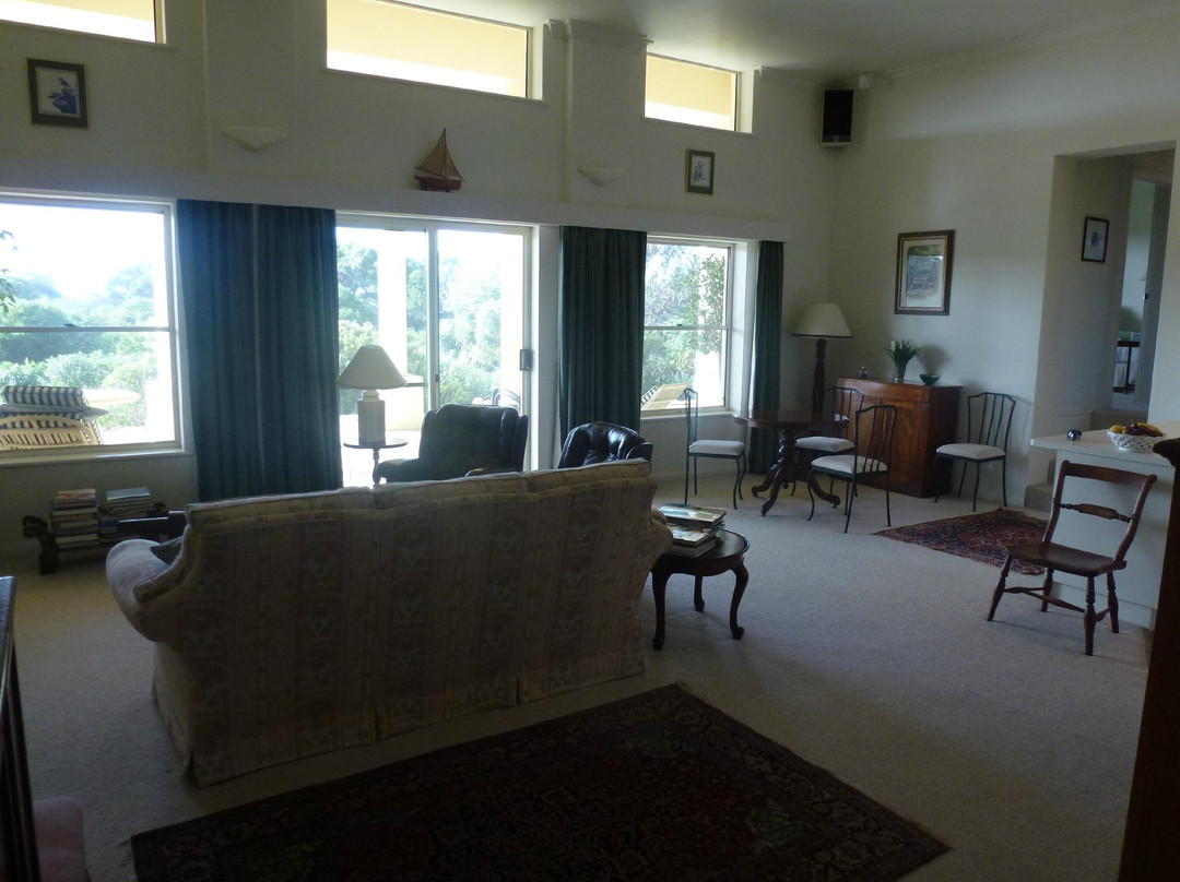 No. 13 On The Beach主图