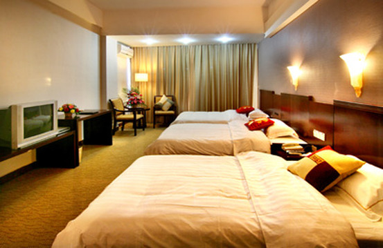 东春大酒店主图