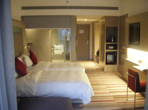 南京玄武苏宁雅高诺富特酒店主图