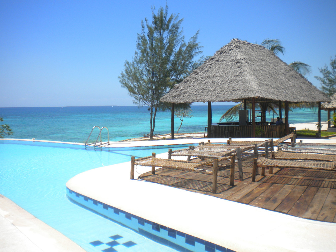 Loasis Beach Hotel主图