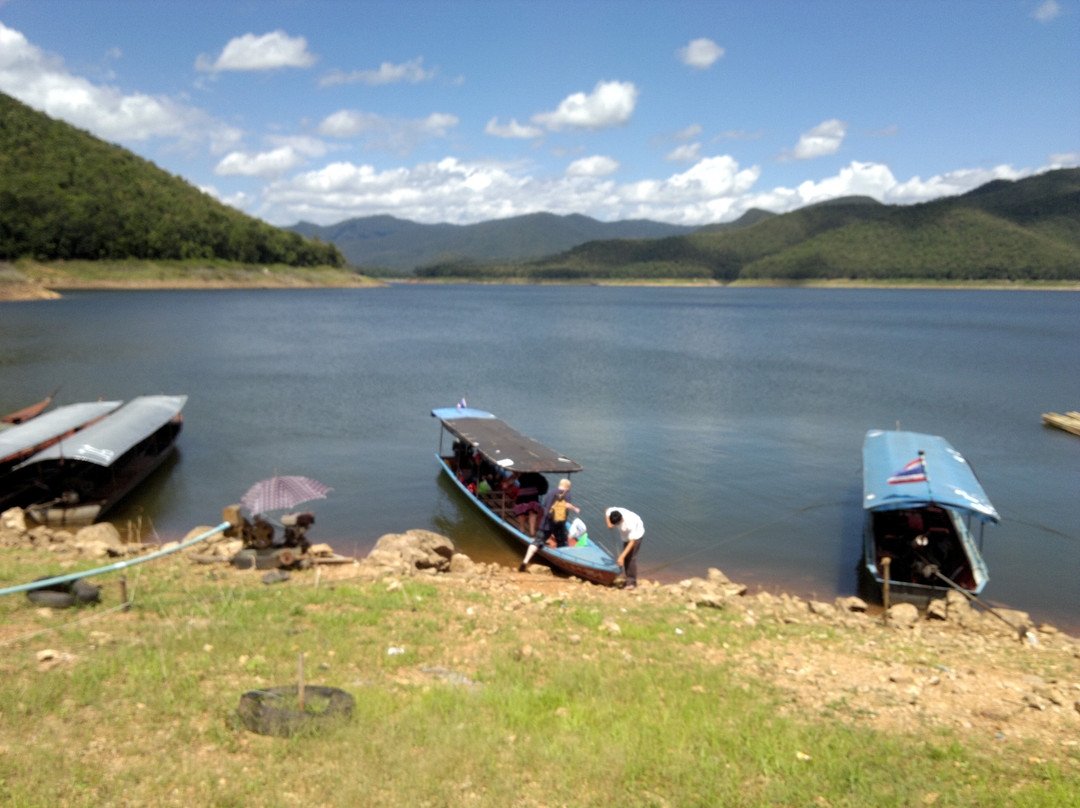 The Mae Ngat Dam & Reservoir-夜登必去景点