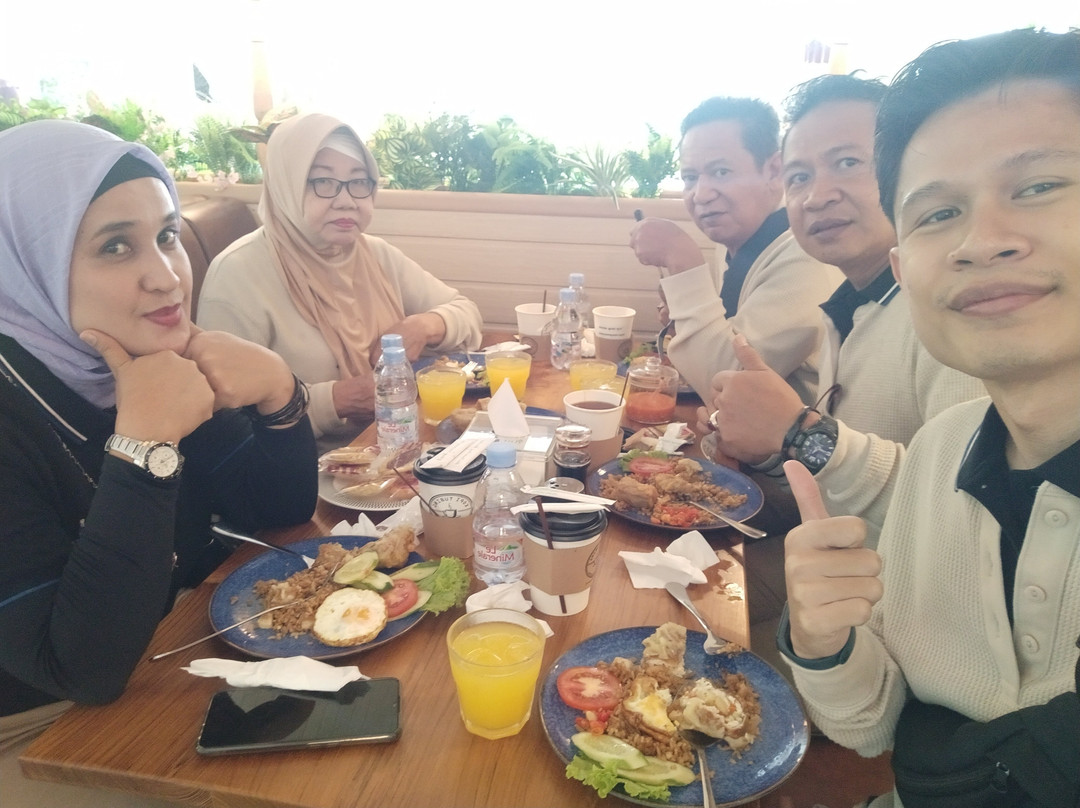 Kopi Tubing Cafe and Resto