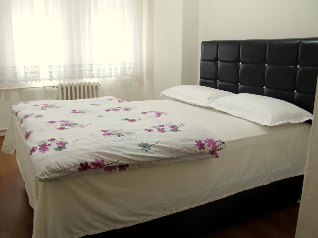 Sumela Apart
