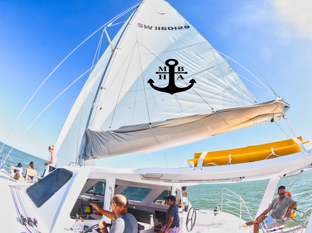 Moreton Bay Holidays Afloat景点图片