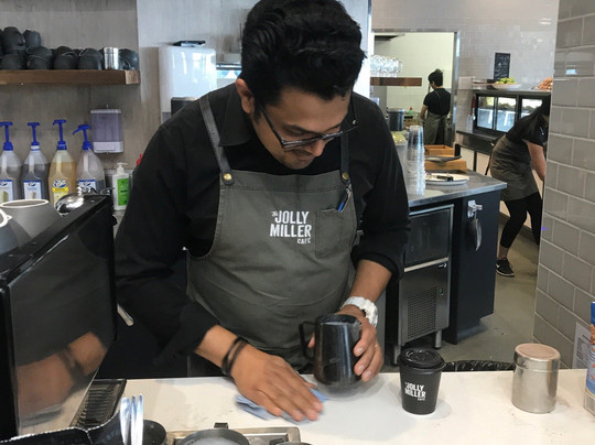 Williams Landing餐馆和美食-Jolly Miller Williams Landing