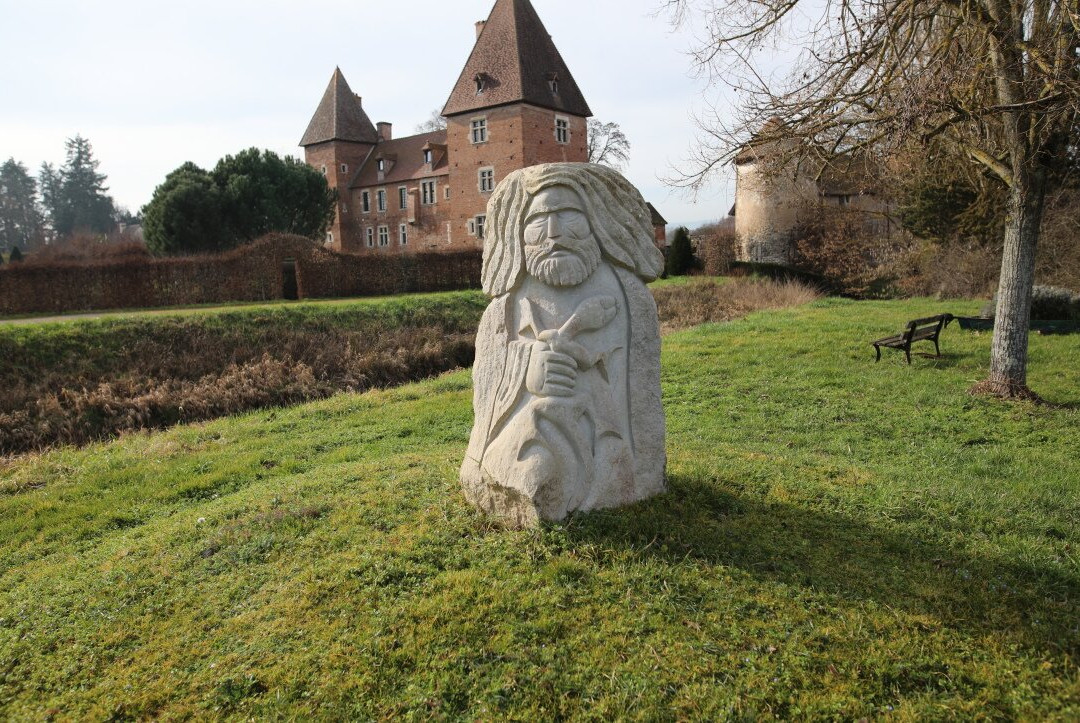 Sculpture Saint Georges景点图片