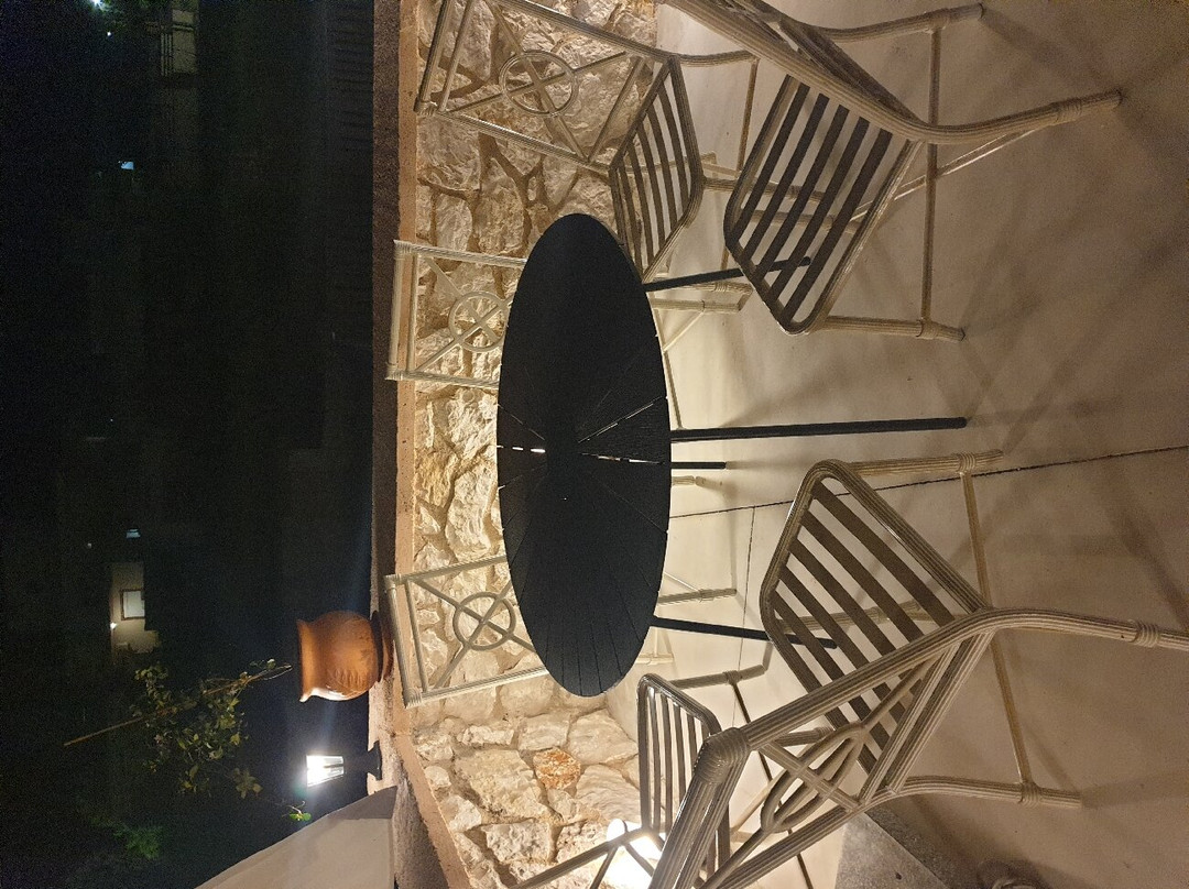 Alonia Cafe-Bar-Cocktail