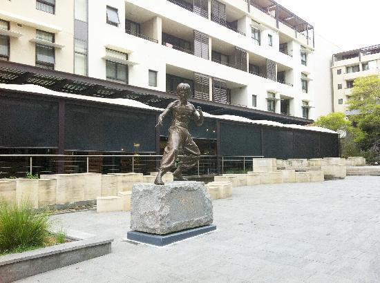Bruce Lee Statue景点图片