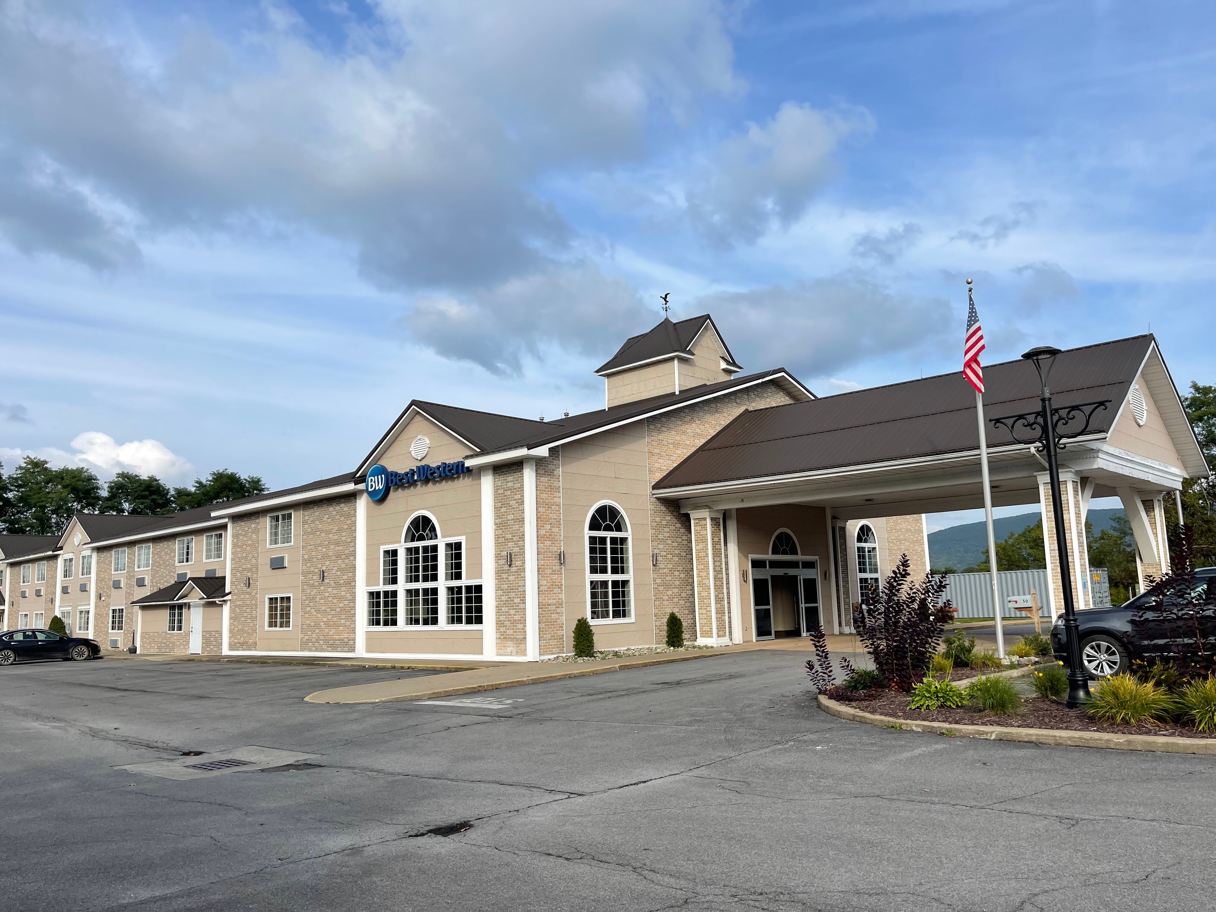 Best Western Cooperstown Inn & Suites-浴室