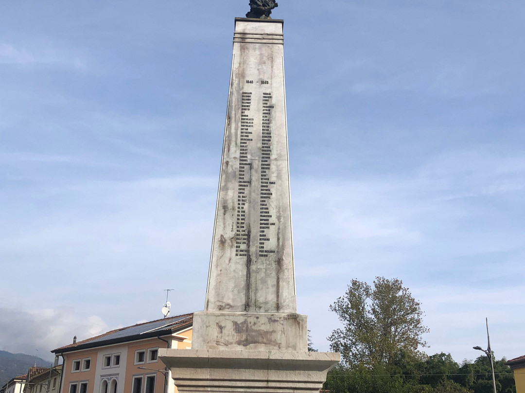 Monumento ai Caduti景点图片