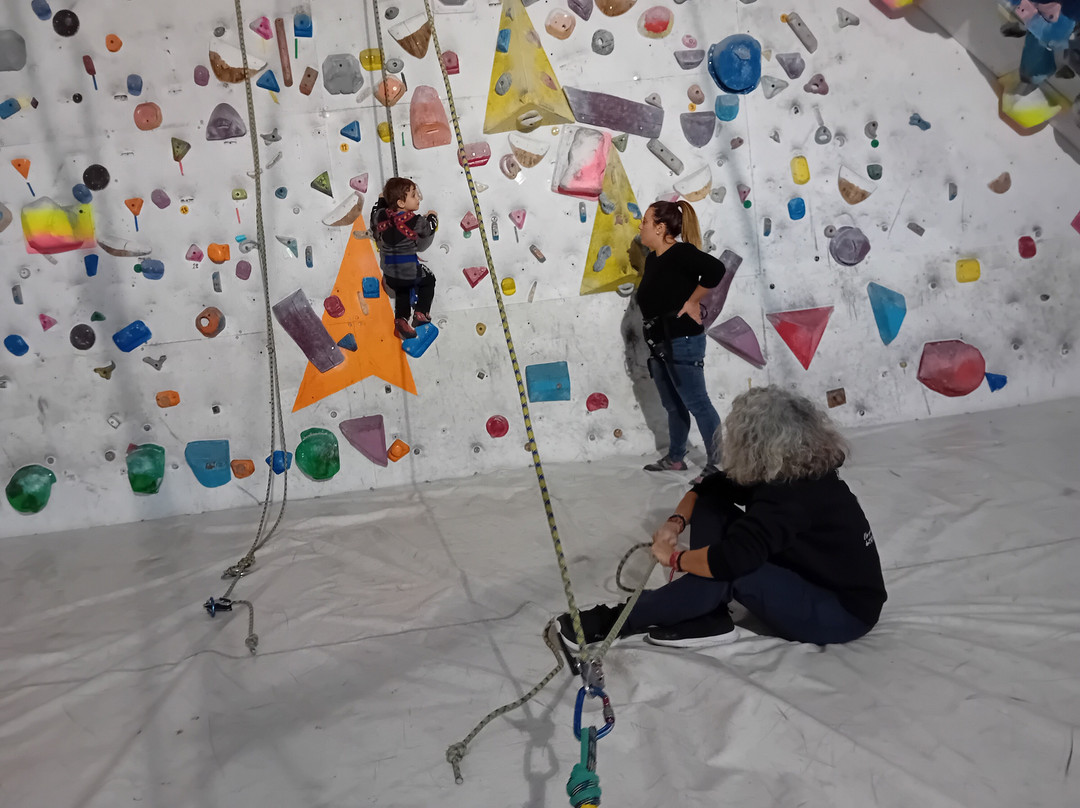 Tzoumerka Activities Center景点图片