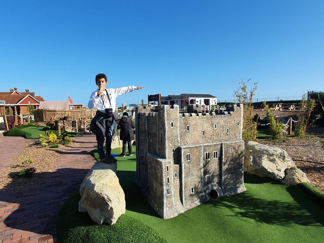 Roman Landings Adventure Golf景点图片