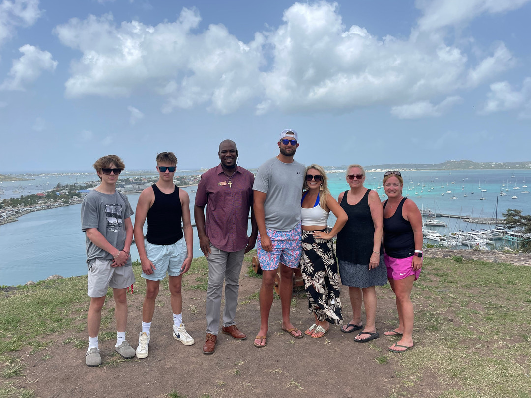 Movements Taxi Service-Cole Bay必去景点