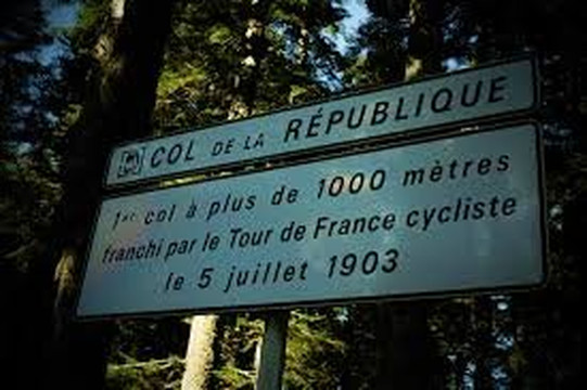 Col De La République-Saint-Genest-Malifaux必去景点