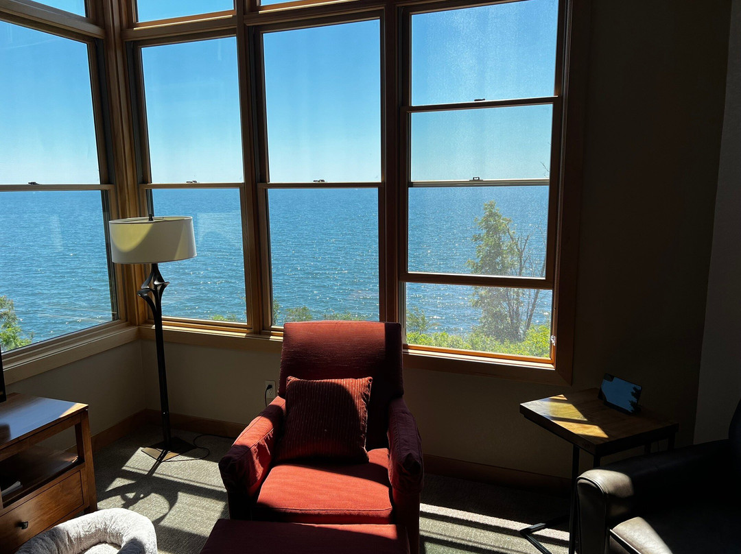 Surfside on Lake Superior主图