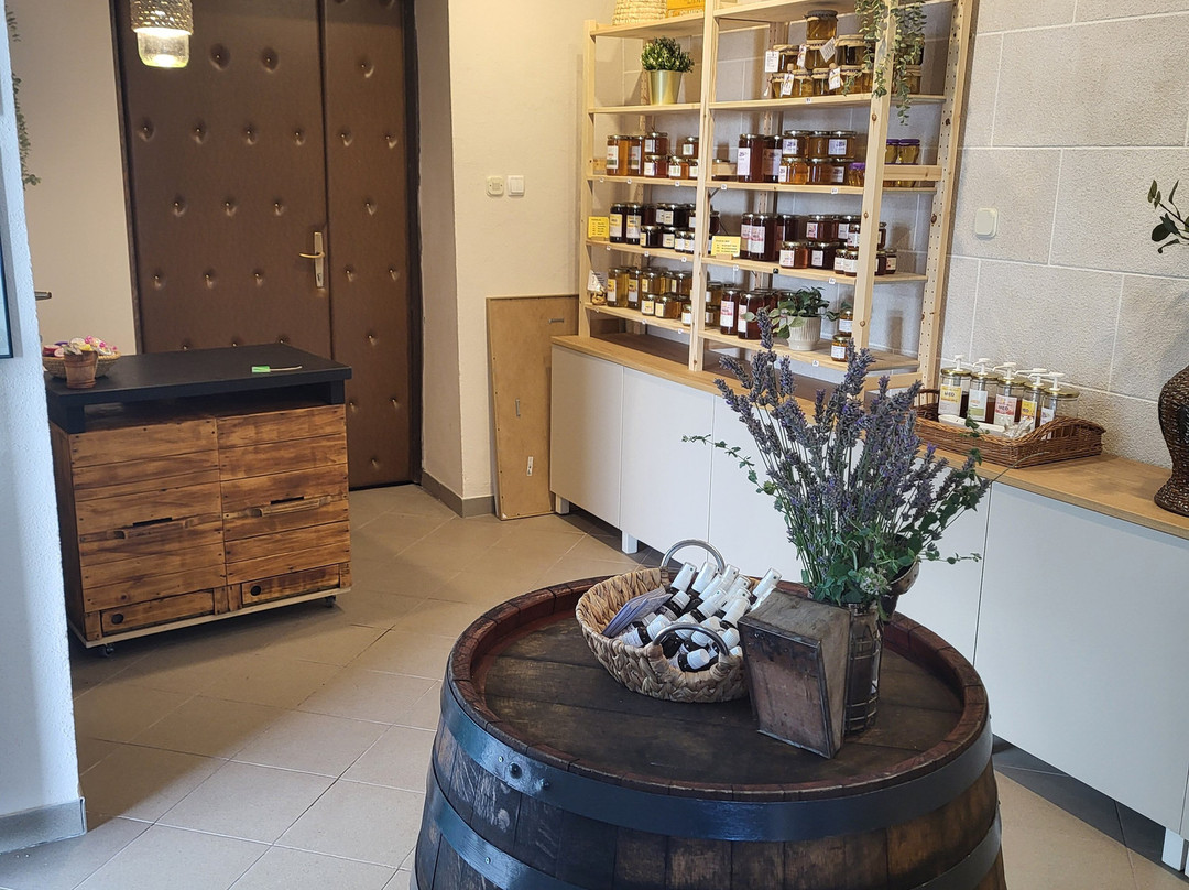 Honey shop Tafra景点图片
