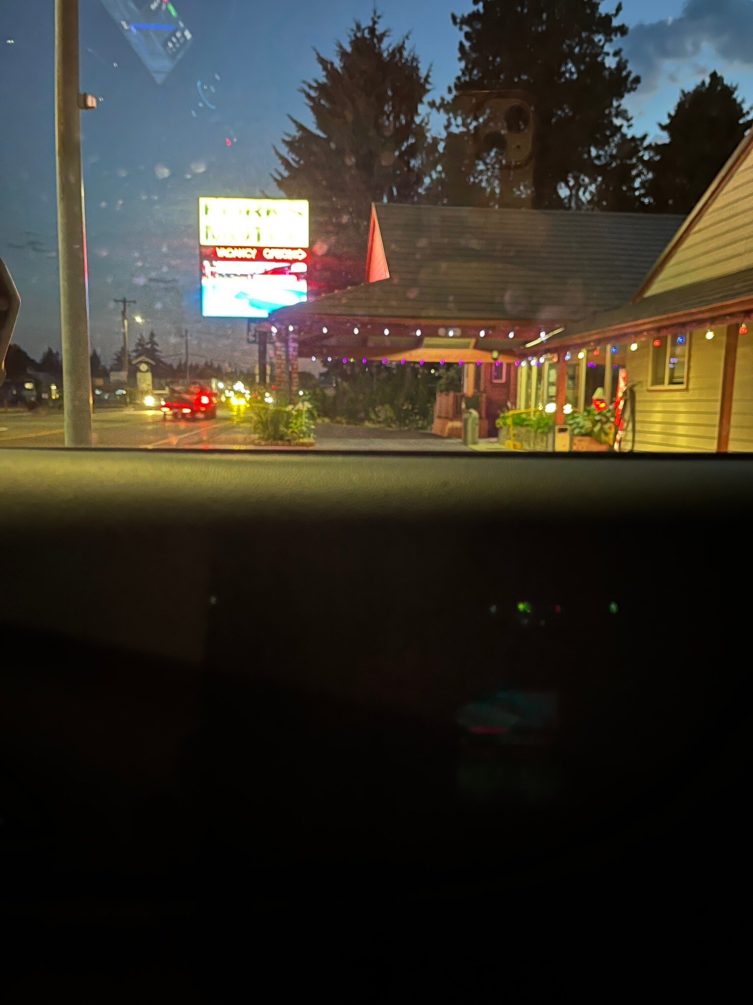 Forks Motel-官方