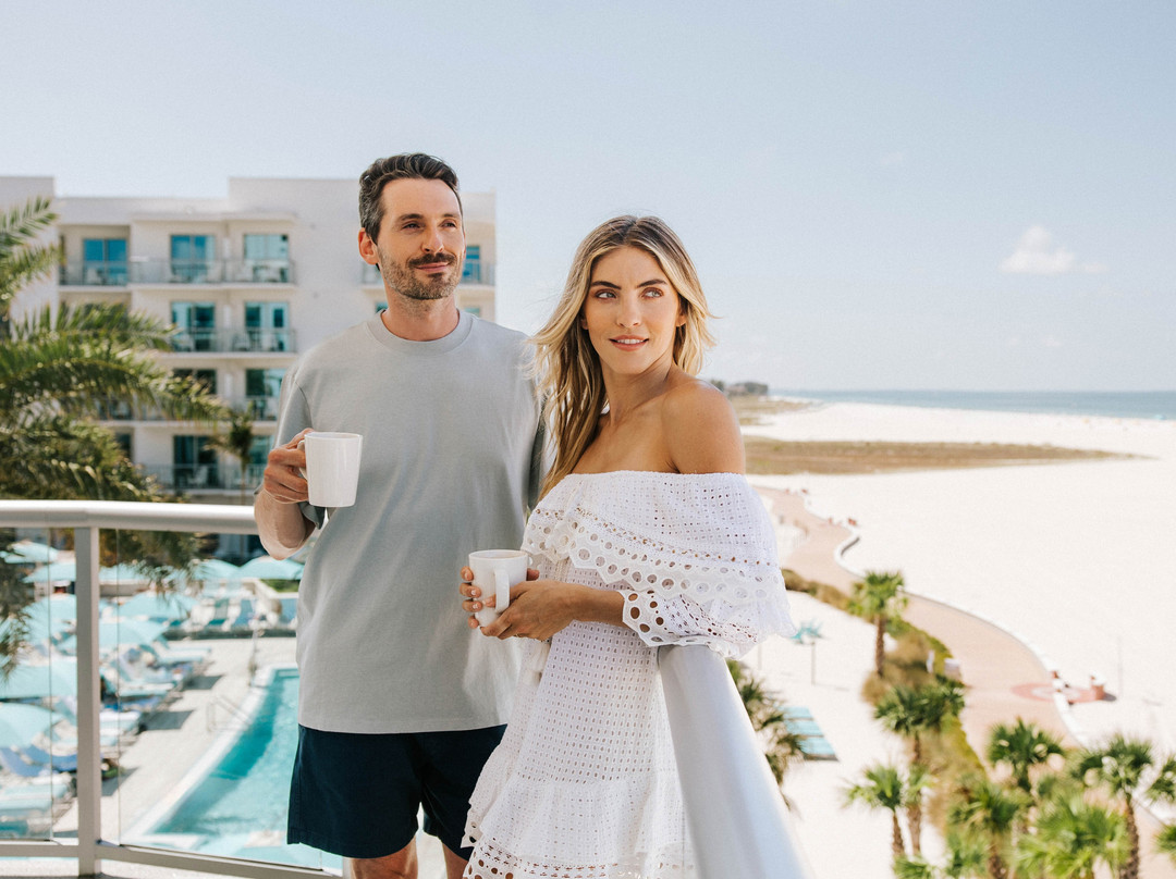 Treasure Island Beach Resort主图