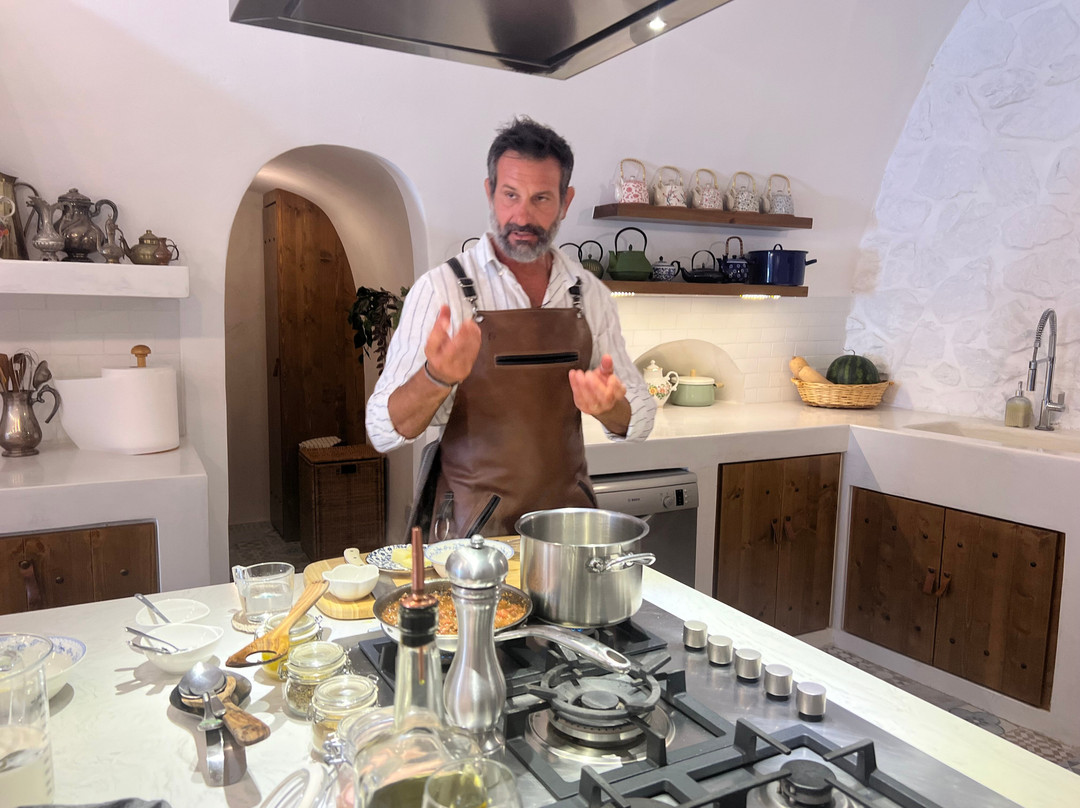 Petra Kouzina-梅加洛克豪略翁必去景点