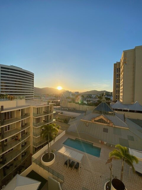 杰克纽厄尔假日公寓式酒店主图