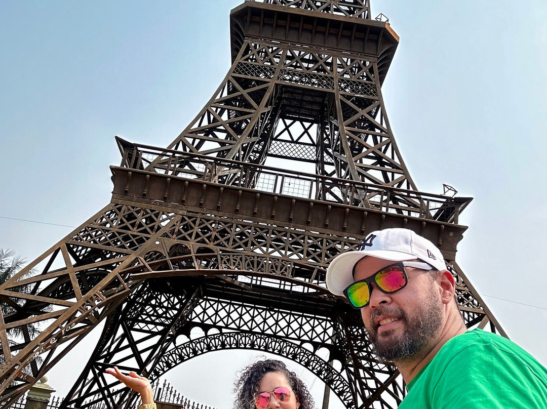 Réplica da Torre Eiffel景点图片