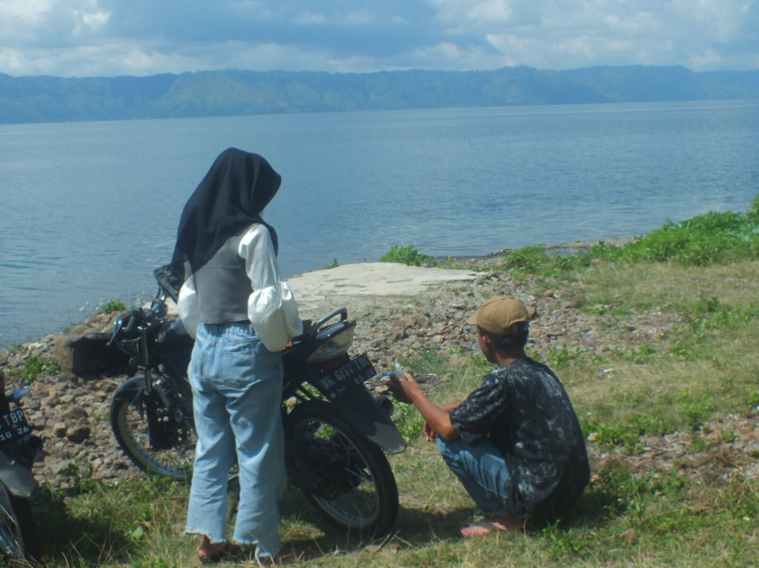 RedDoorz Plus @ Jalan Tugu Silalahi Tongging